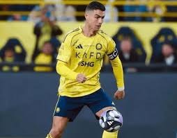 记者：布伦特福德无意出售阿耶，沃尔夫斯堡初步